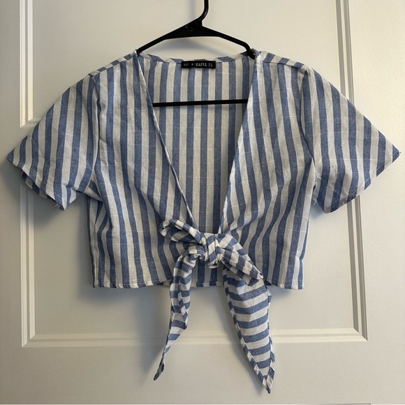 Zaful - Striped Tie Crop Top - Size Small - Picture 1 of 6
